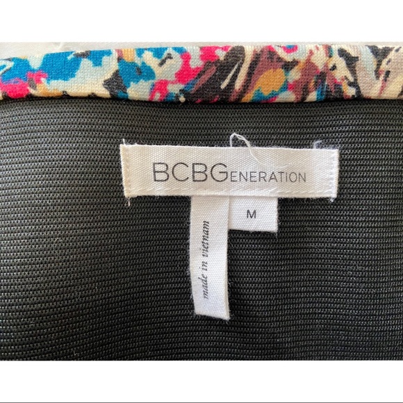 BCBG MULTI-COLOR DESIGN BODYCON SKIRT - Picture 3 of 3